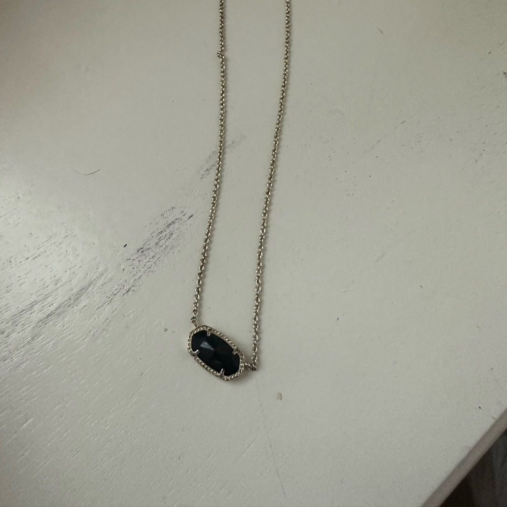 black kendra scott necklace